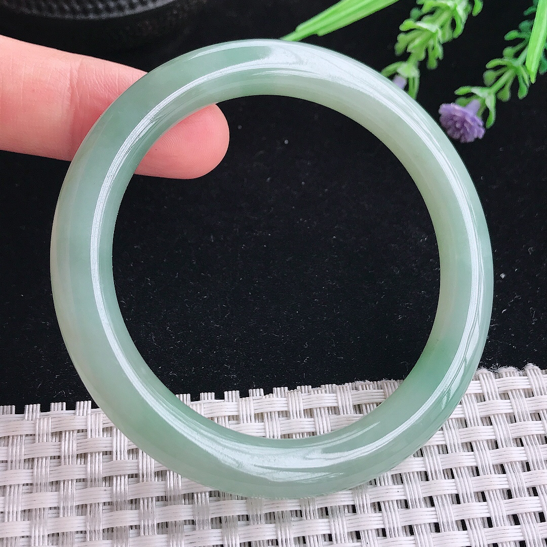 实拍A货翡翠54.5/8.6/9老坑冰润起胶冰晴圆条手镯翡翠玉镯平安镯