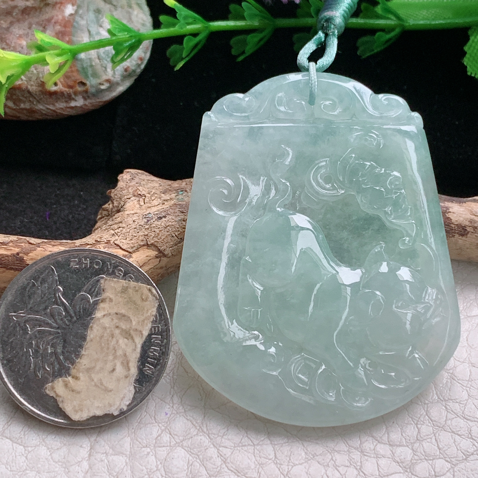 Bg实拍51*40.8*5.3缅甸翡翠冰透招财猪吊坠生肖猪玉坠诸事顺利