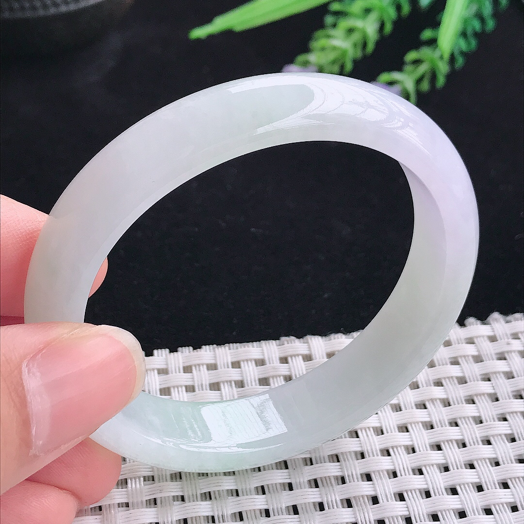 实拍A货翡翠53/47/13.2/7.3老坑秀气冰润贵妃手镯宽边玉镯平安镯