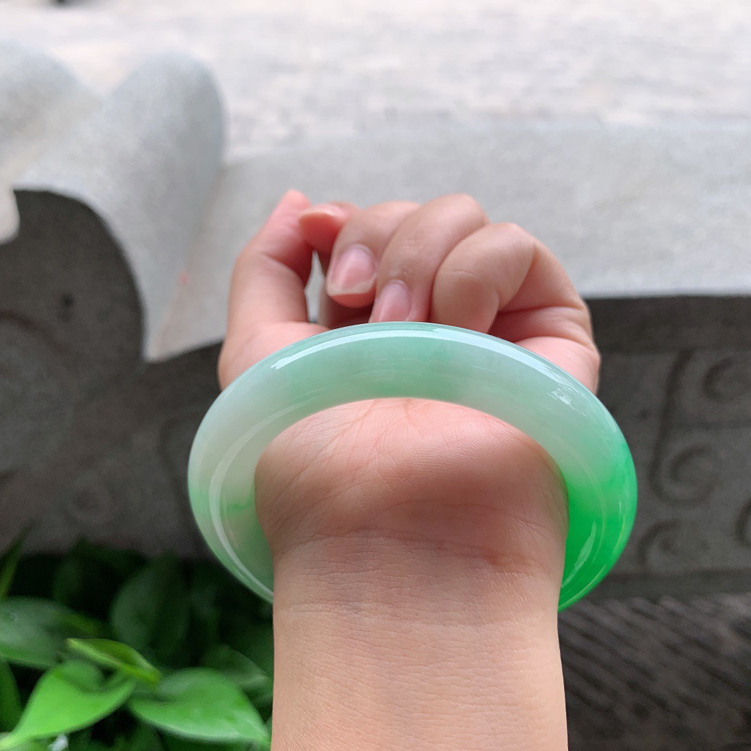 圈口56-12.3 【正阳绿圆条手镯】圆条56 57可戴