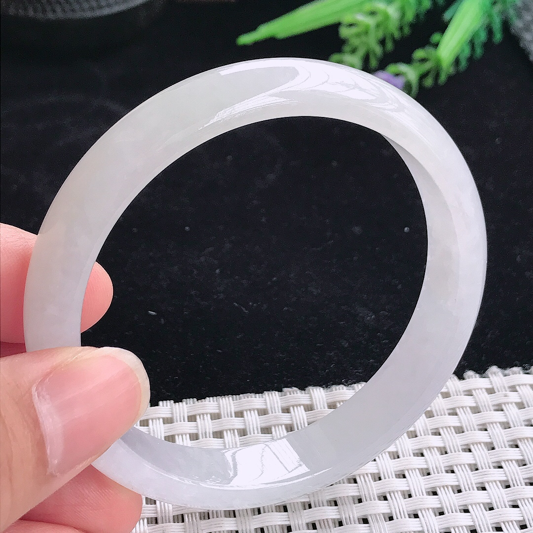 实拍A货翡翠59/11.8/6.8老坑冰透起胶月光白手镯宽边玉镯平安镯