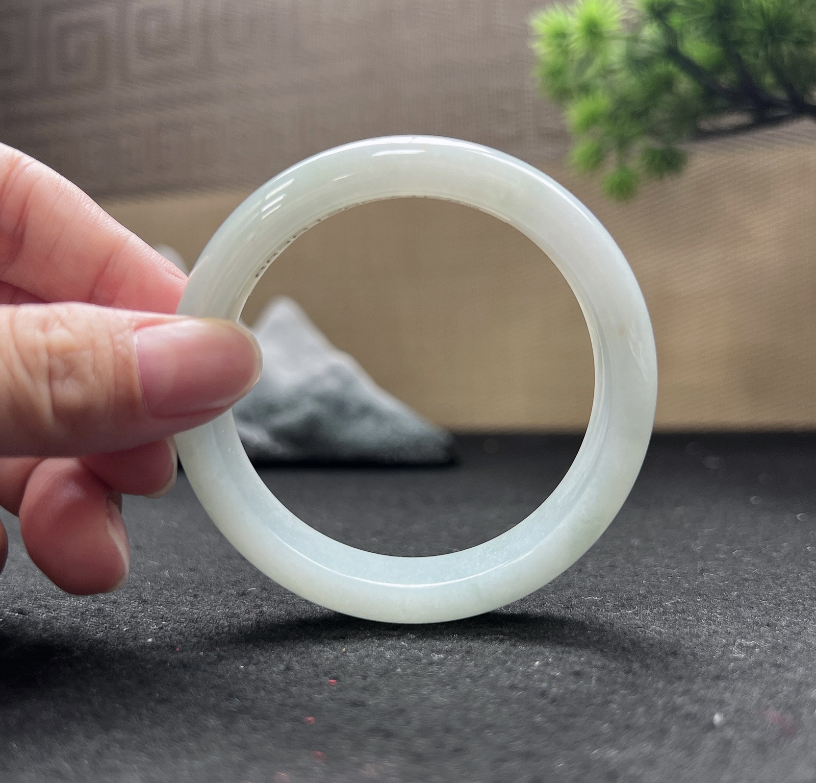 53圈口正圈淡晴底手镯