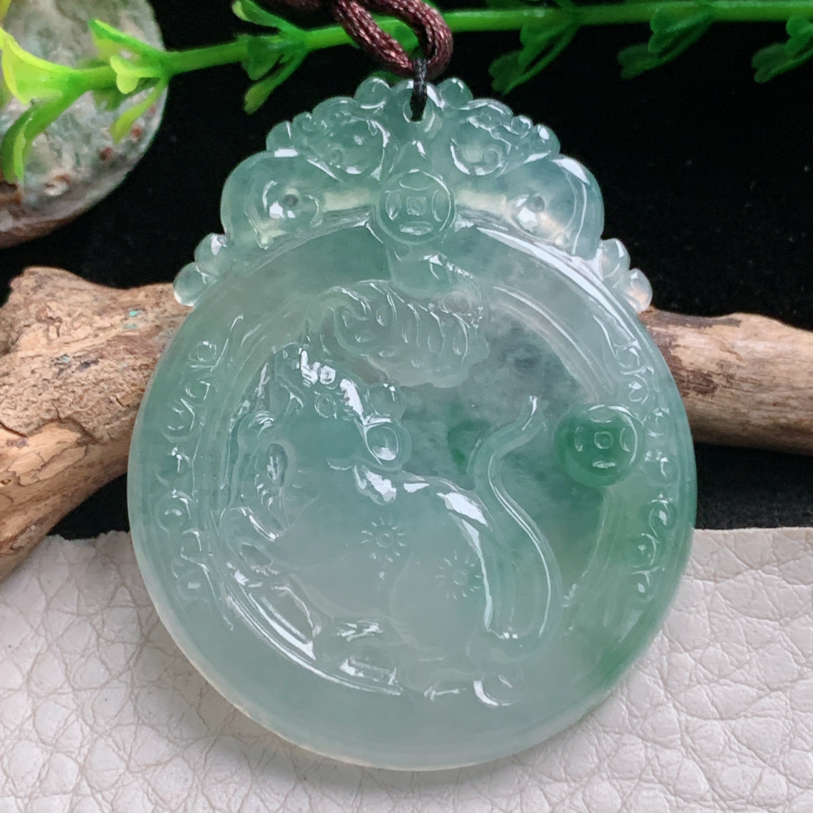 Bg实拍49.5*40*5.3缅甸翡翠冰种生肖老鼠吊坠招财老鼠守护神