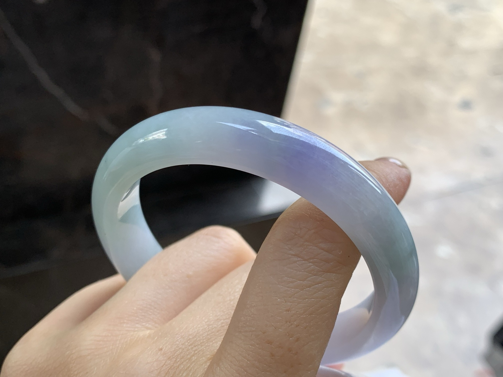 56-12-8

紫罗兰手镯^_^底子细腻 颜色浓郁漂亮