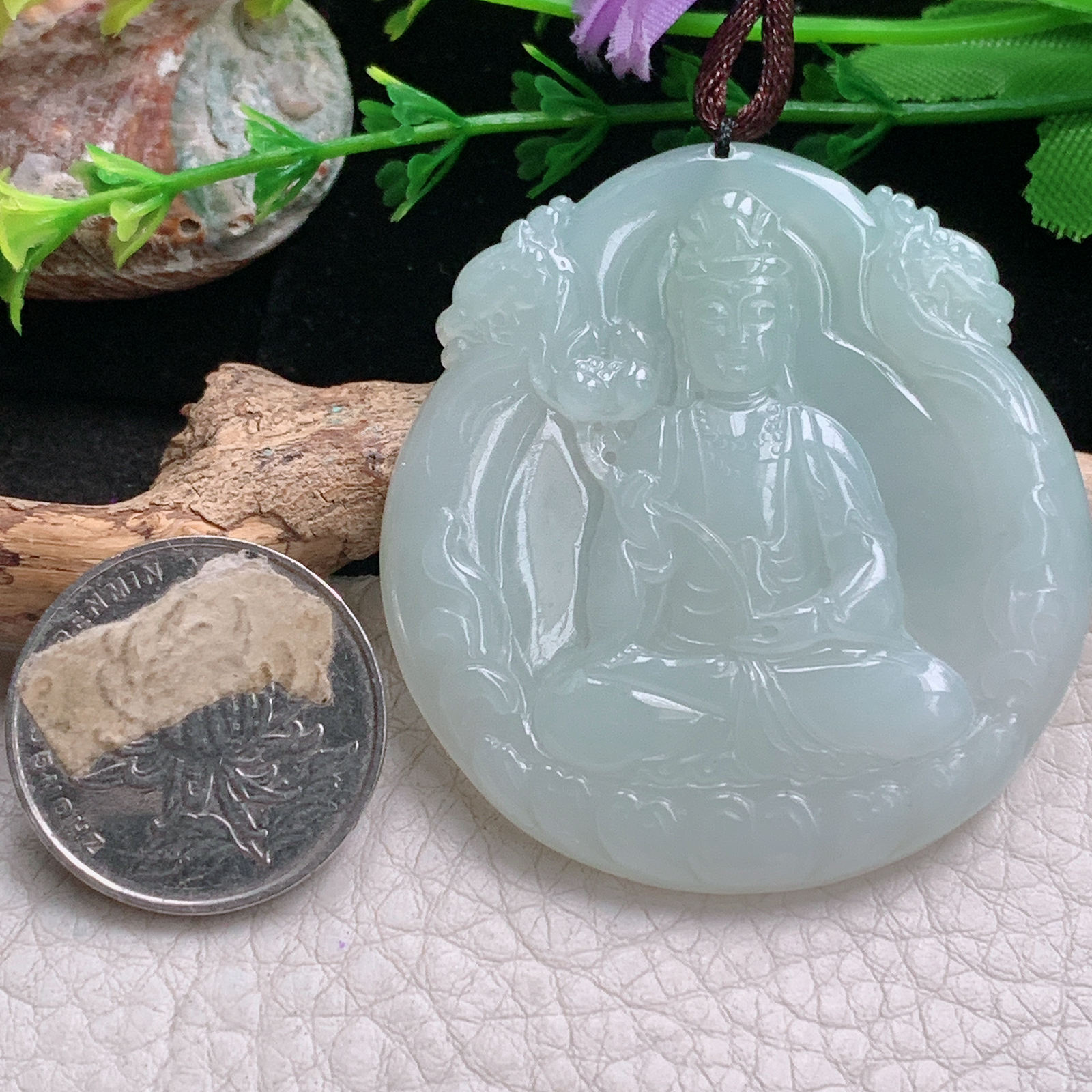 Bg实拍51.5*48*5.8缅甸翡翠浅绿大势至观音菩提吊坠持莲观世音