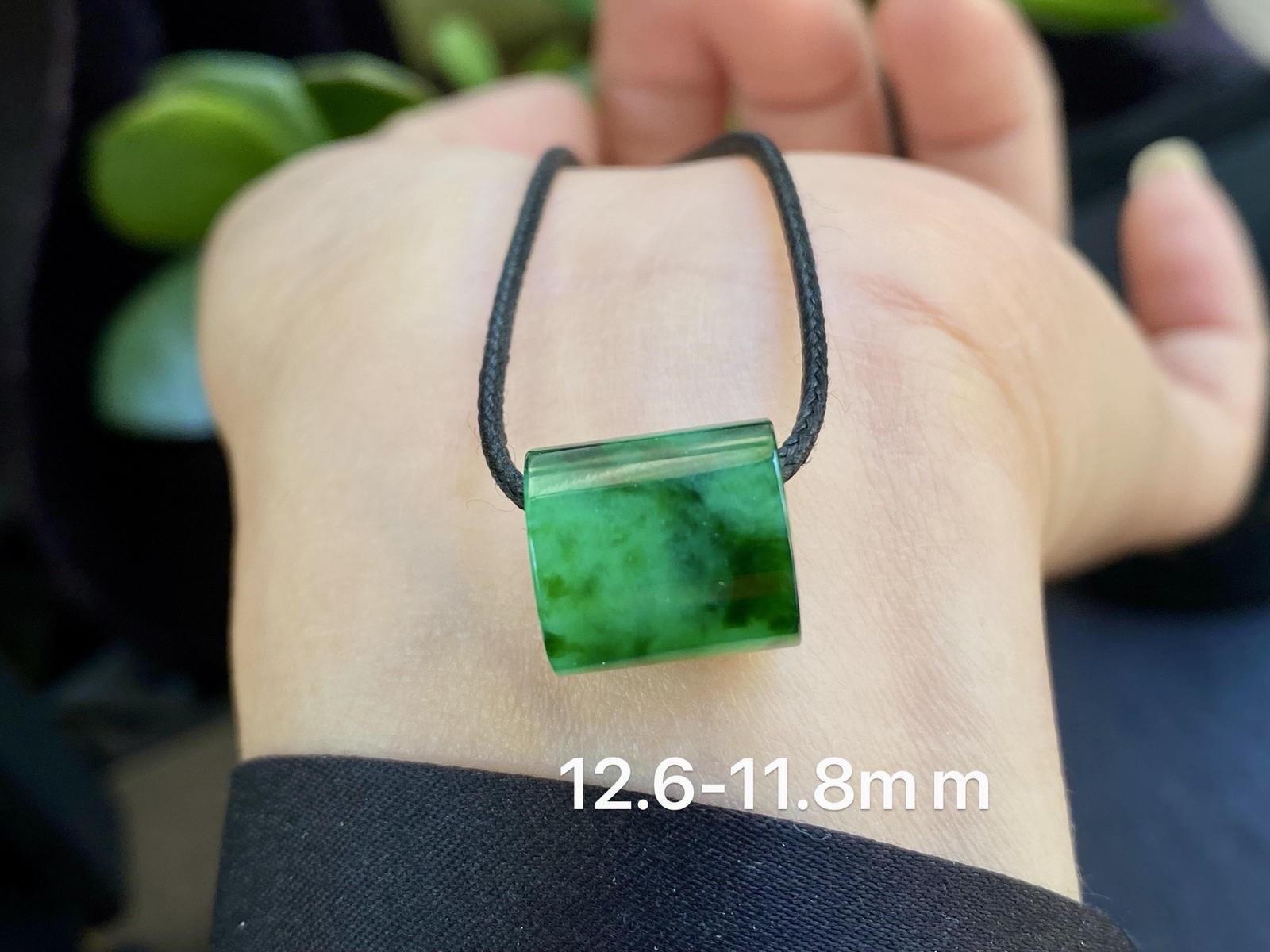 #冰飘辣绿路路通，

种水冰润，色阳味正