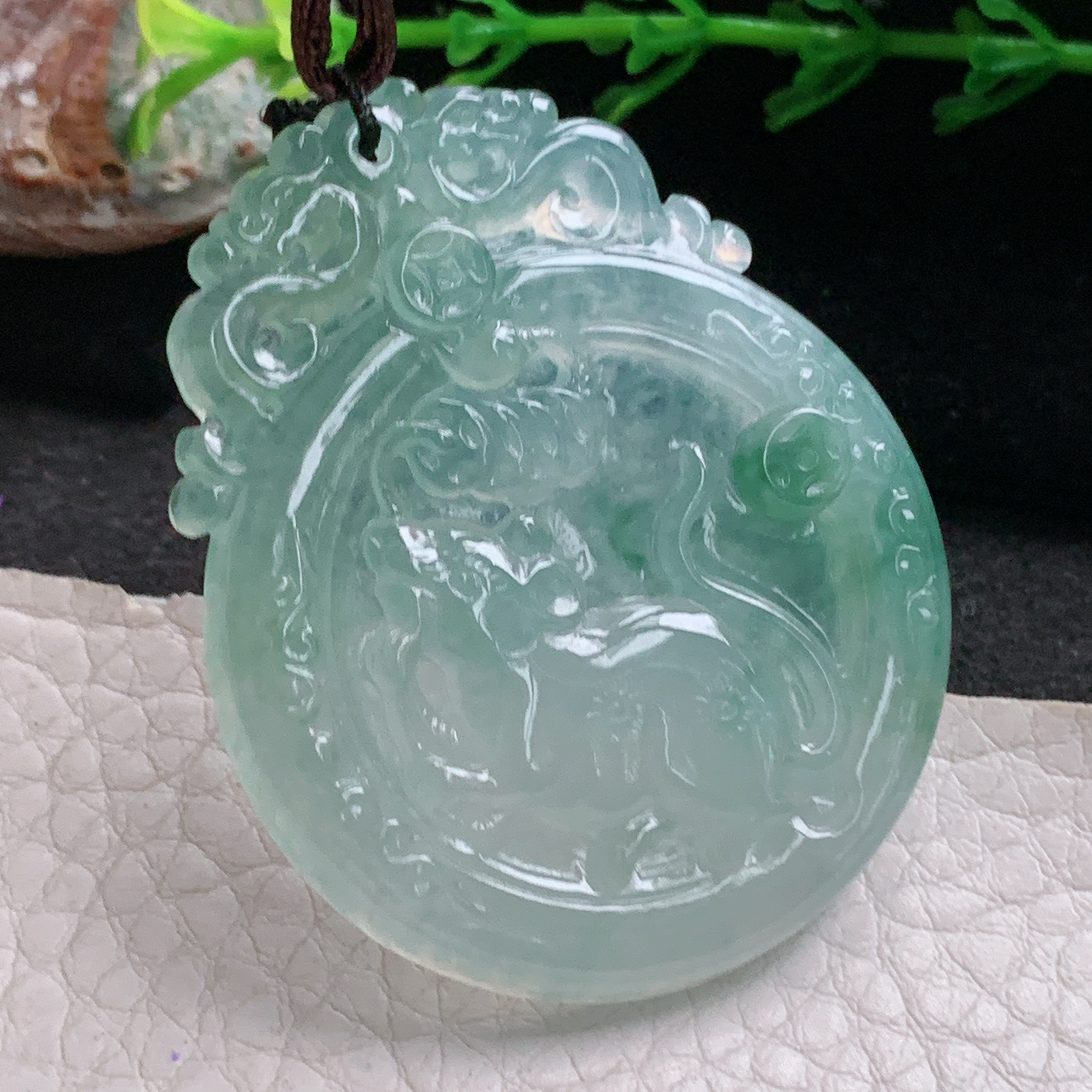 Bg实拍49.5*40*5.3缅甸翡翠冰种生肖老鼠吊坠招财老鼠守护神