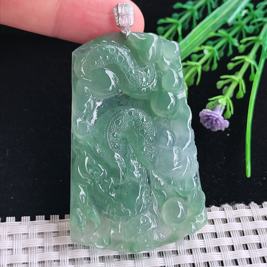 实拍a货翡翠61.5/39.2/5.5老坑18k金镶嵌冰透果冻冰晴绿龙牌吊坠翡翠玉坠挂件