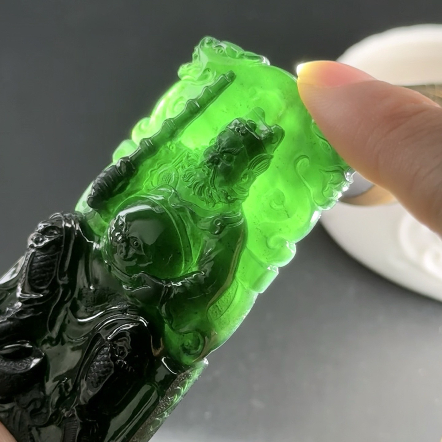 精品墨翠赵公明 种好色正 黑度极好 打灯通透 油性十足  尺寸66.1