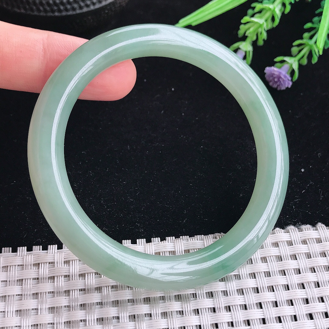 实拍A货翡翠54.5/8.6/9老坑冰润起胶冰晴圆条手镯翡翠玉镯平安镯