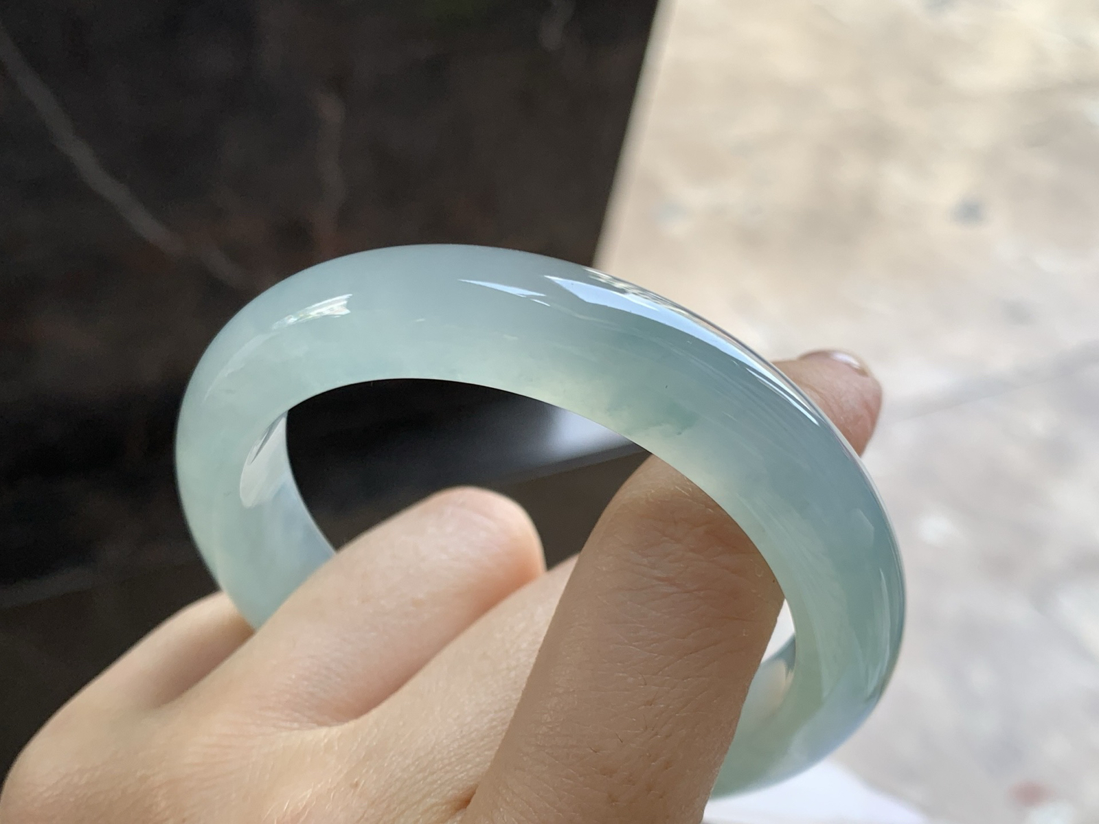 54-11.7-8.6

飘花手镯^_^种老肉细～上手漂亮耐看