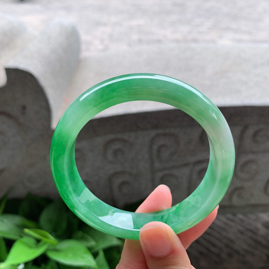 大圈口 58.5-13-8.7【芙蓉阳绿正圈手镯】正圈58 59可戴