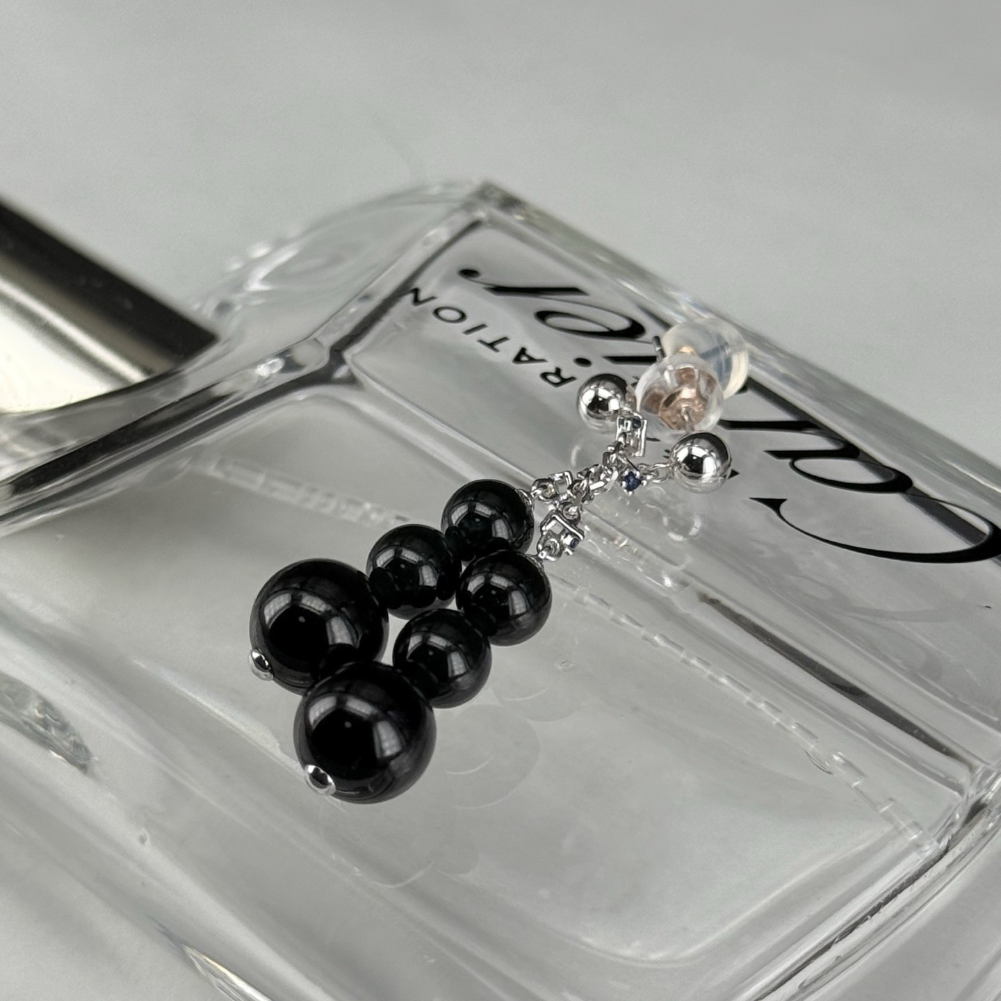 精品18k墨翠珠子耳坠 种好色正 黑度极好 打灯通透 简约大气