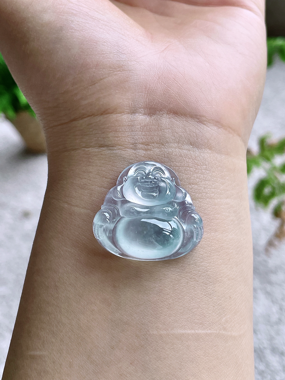 【裸石】高冰佛公吊坠
【说明】缅料 性价比高  
【尺寸】26.5-29-8.3..