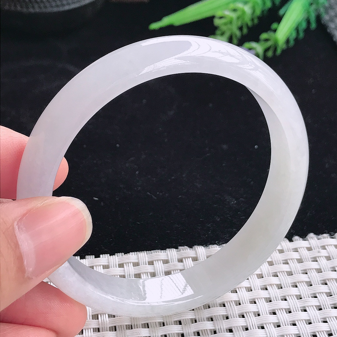 实拍A货翡翠59/11.8/6.8老坑冰透起胶月光白手镯宽边玉镯平安镯