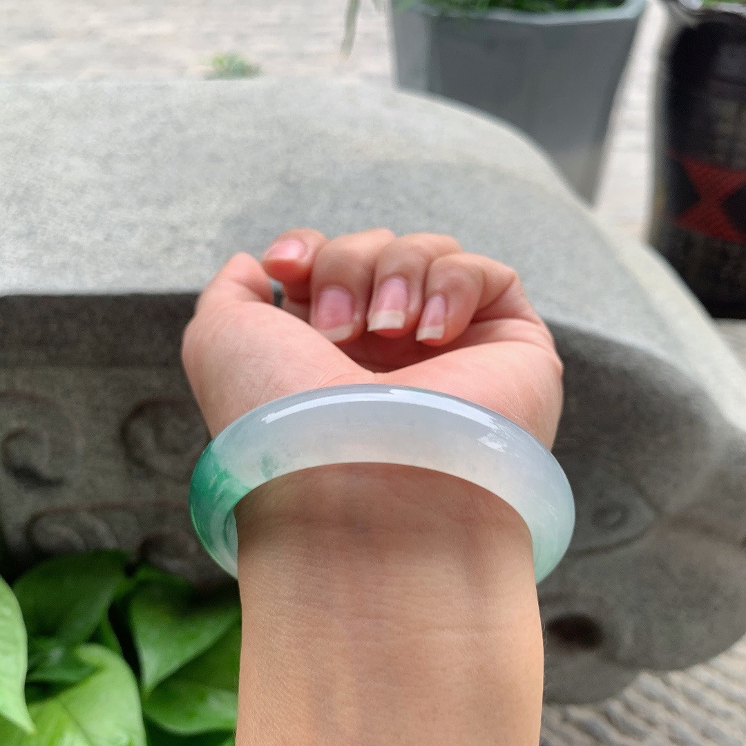 圈口55.4-13.5-7.7 【冰种飘绿正圈手镯】正圈55 56可戴