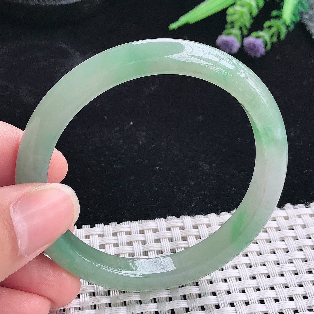 实拍A货翡翠55.5/9/7.8老坑冰胶飘绿手镯宽边玉镯平安镯