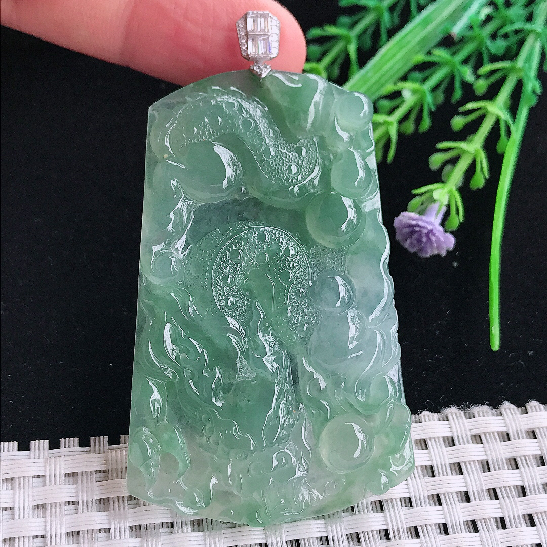 实拍a货翡翠61.5/39.2/5.5老坑18k金镶嵌冰透果冻冰晴绿龙牌吊坠翡翠玉坠挂件
