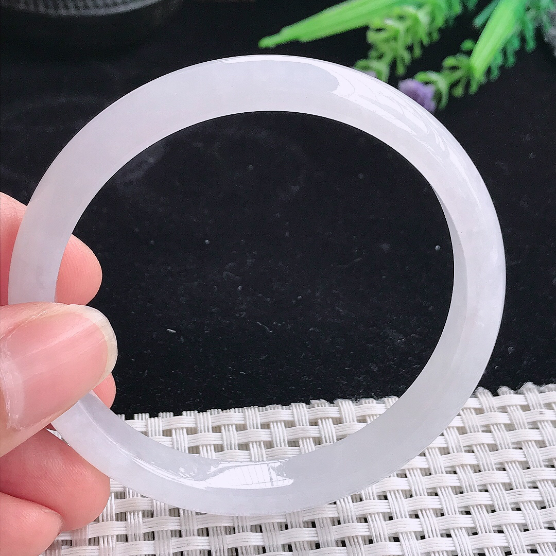 实拍A货翡翠59/9.2/6.7老坑冰润冰透月光白手镯宽边玉镯平安镯