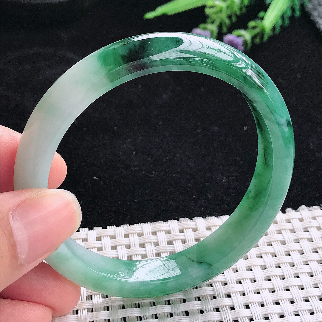 实拍A货翡翠56.5/11/7.8老坑精美温润飘花手镯宽边玉镯平安镯