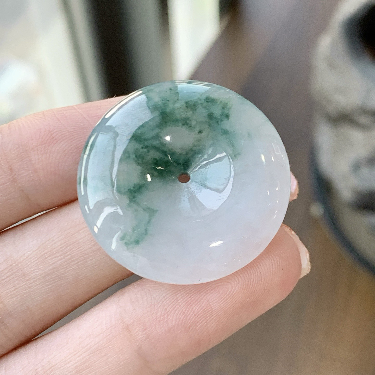 冰种飘花平安扣
YJ3-126-6