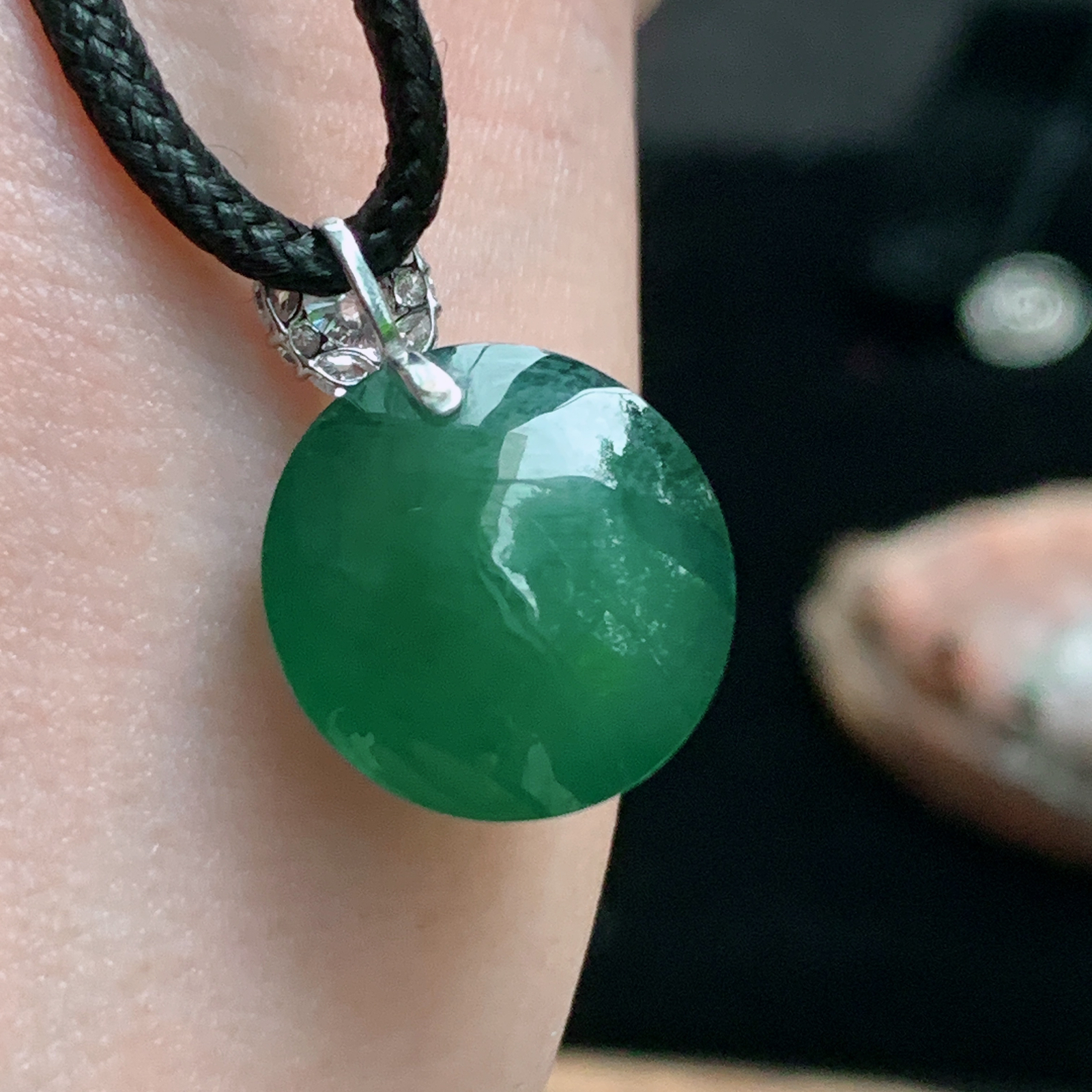 axm实拍20.3*14.2*8.8缅甸翡翠冰种深水绿蛋面吊坠镶金平安鸽子蛋锁骨坠