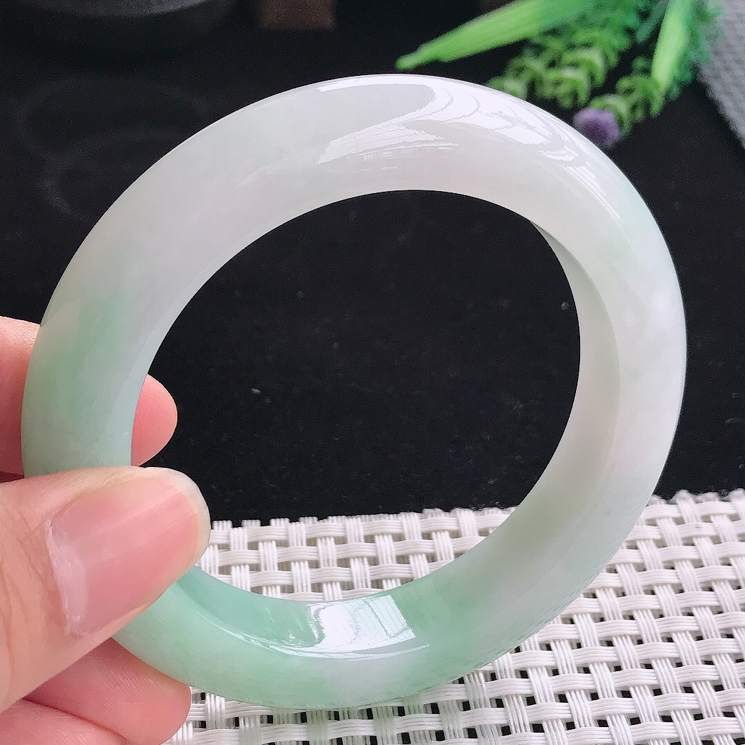 实拍A货翡翠57/12.8/10.8老坑冰润起胶冰晴手镯宽边玉镯平安镯