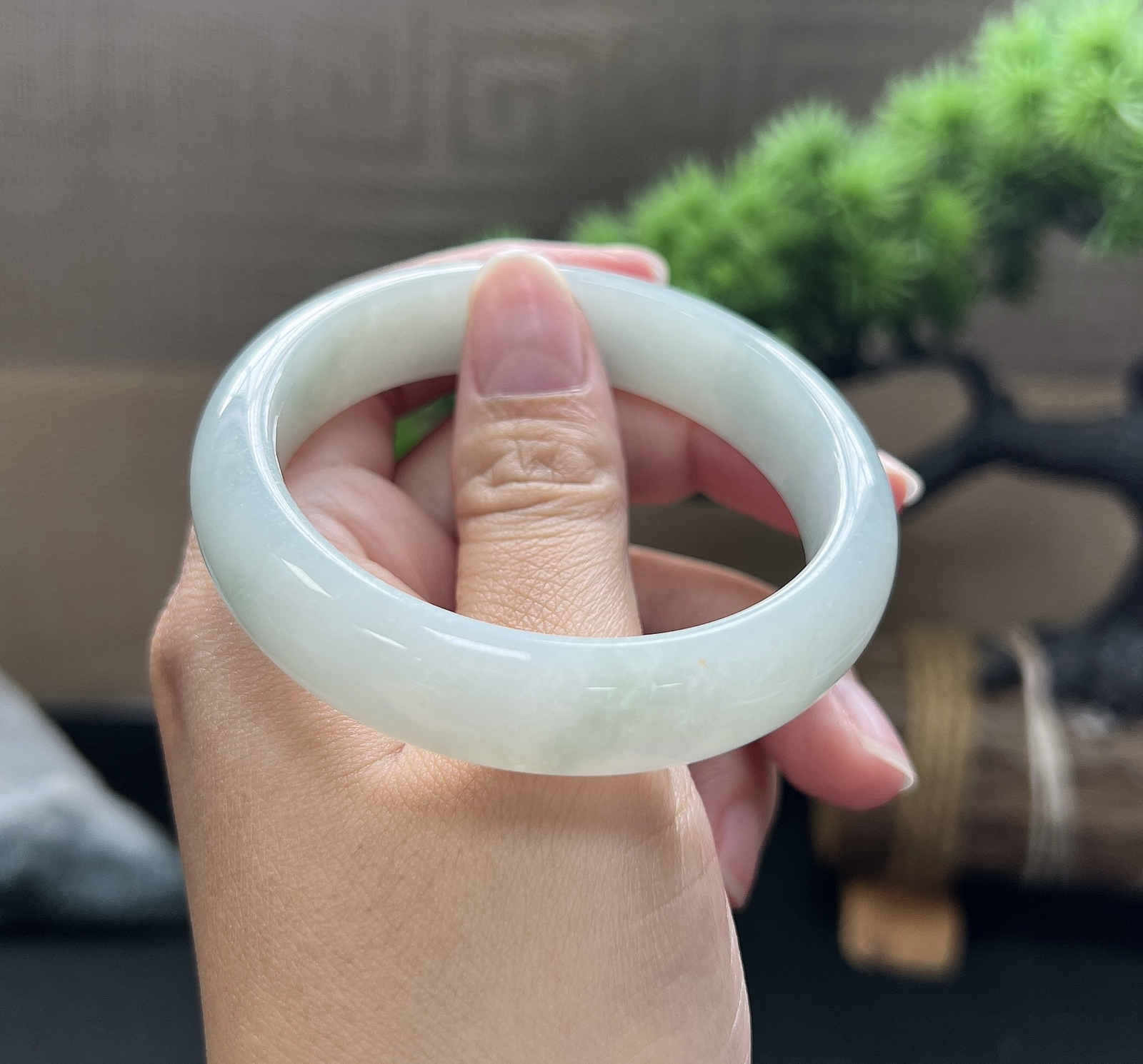 53圈口正圈淡晴底手镯