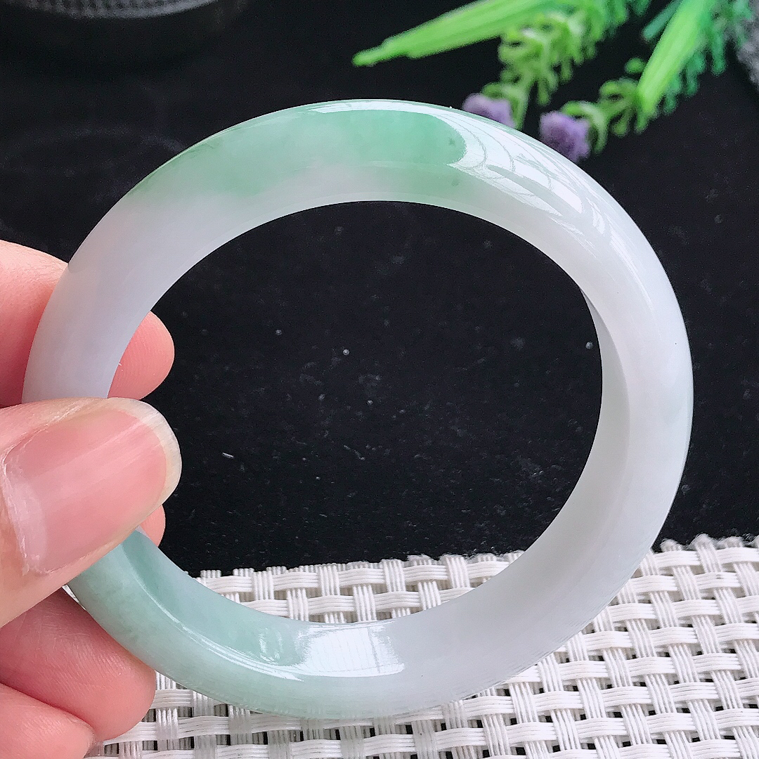 实拍A货翡翠55/12.1/8.6老坑冰润飘花手镯宽边玉镯平安镯