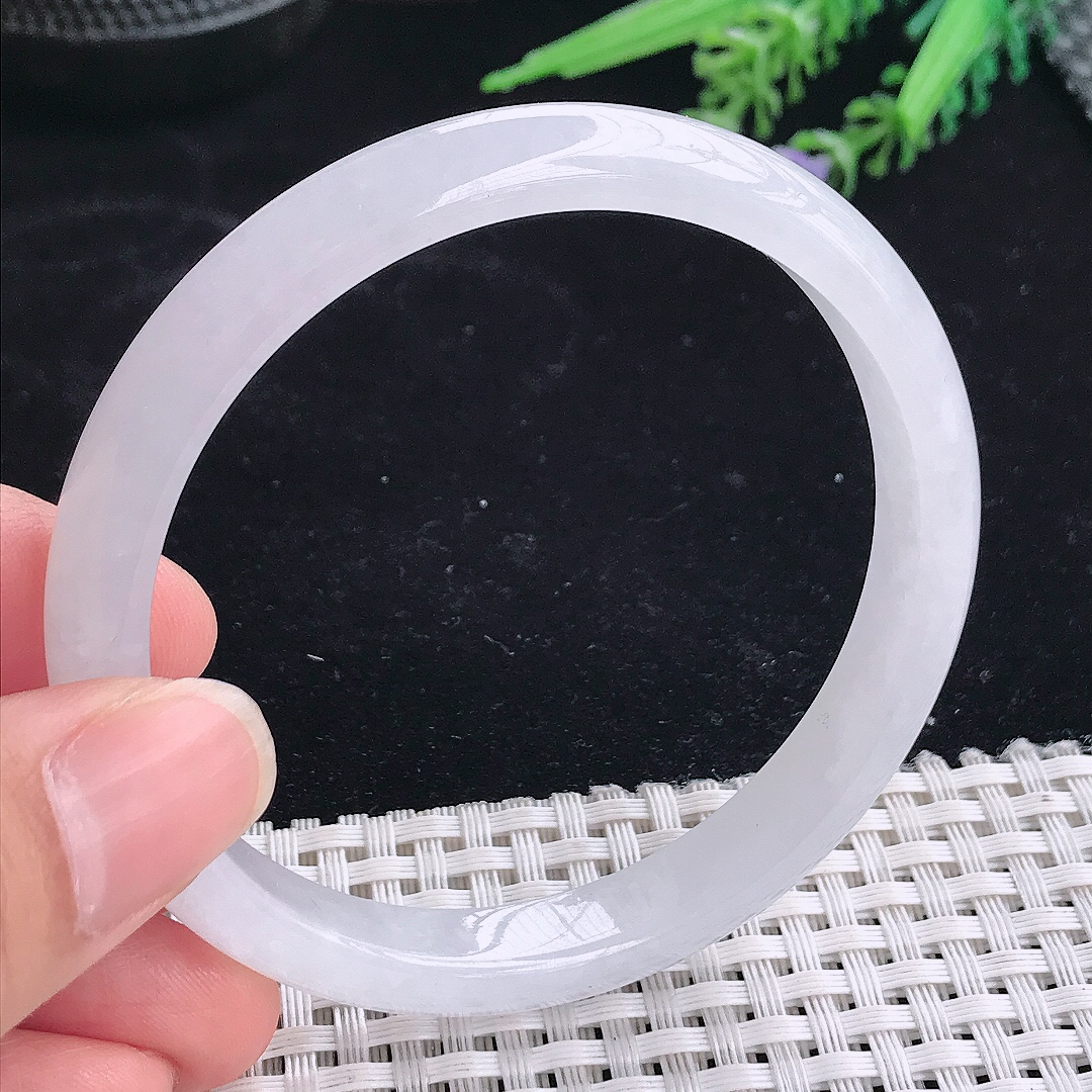 实拍A货翡翠59/9.2/6.7老坑冰润冰透月光白手镯宽边玉镯平安镯