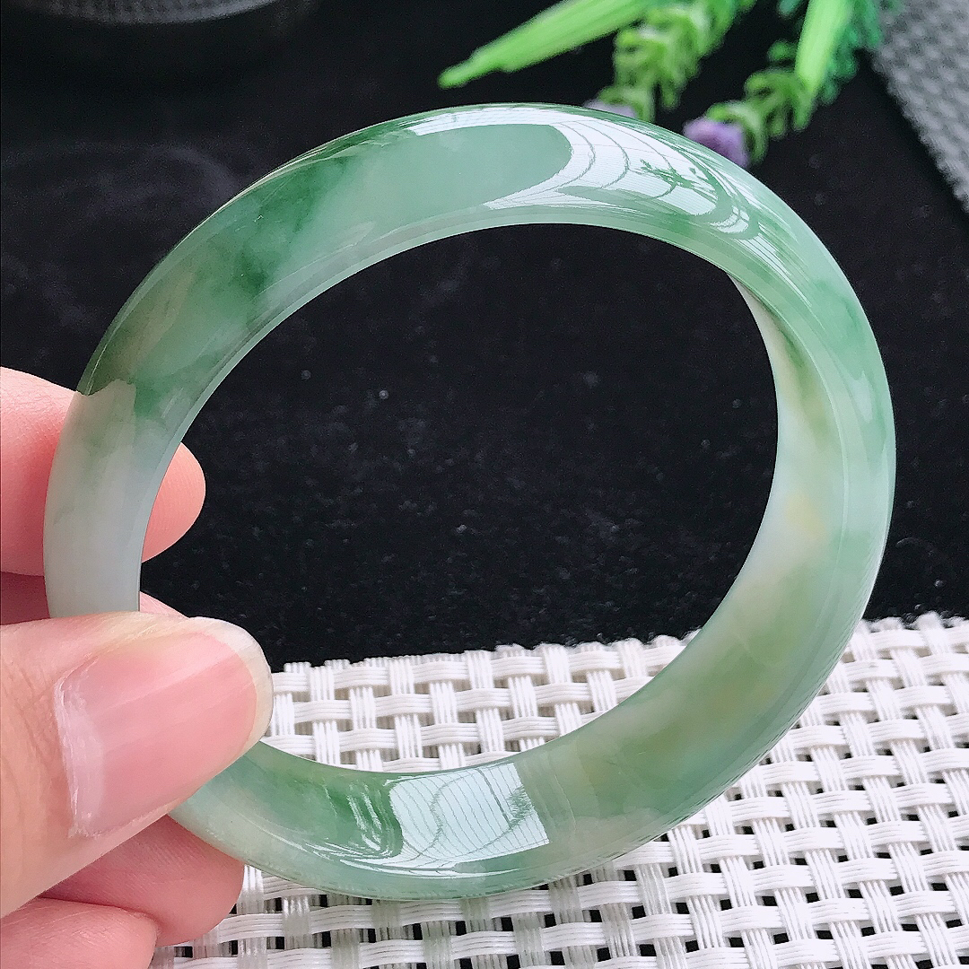 实拍A货翡翠59.5/15.9/7.3老坑冰胶飘花轮胎手镯宽边玉镯平安镯
