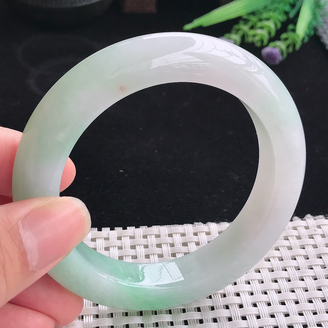 实拍A货翡翠57/12.8/10.8老坑冰润起胶冰晴手镯宽边玉镯平安镯