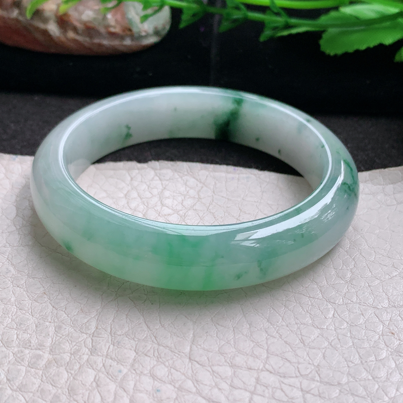 yh小圈口52*12.5*8平安镯 天然缅甸翡翠a货手镯冰润飘绿正圈玉镯子