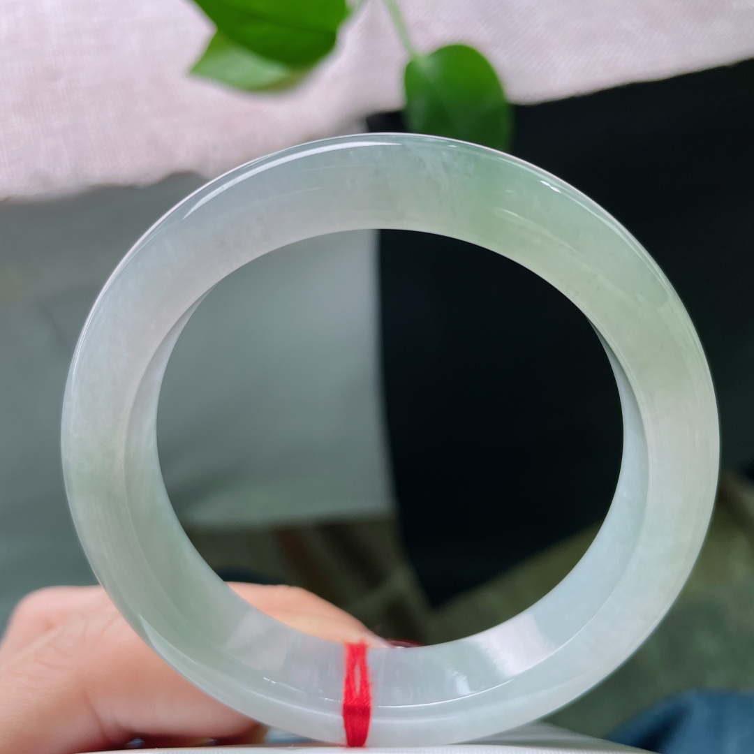 55.7/12.6/8.5，冰晴底正圈，清雅，种老，干净，落落大方，无裂，ss50379a