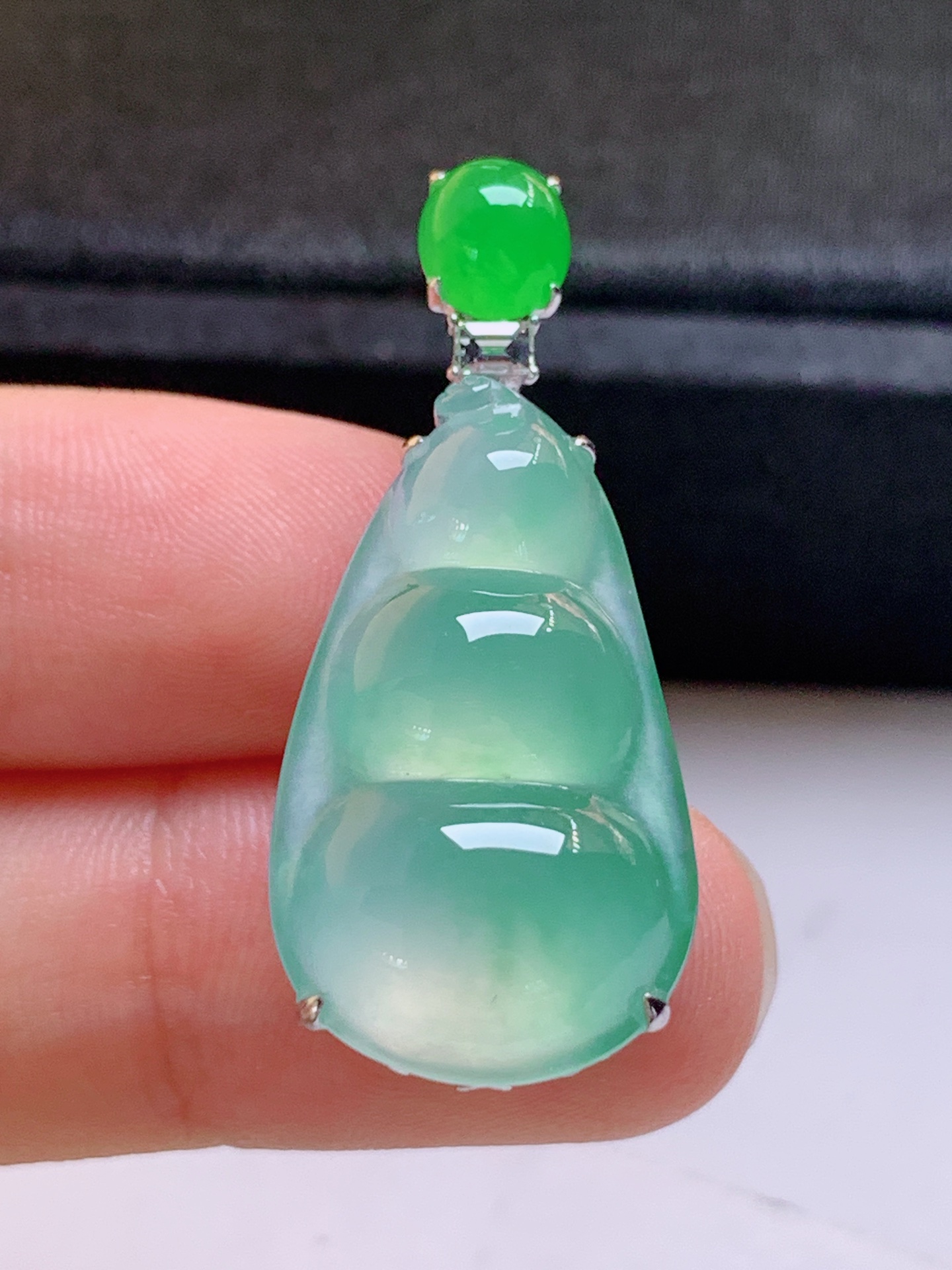 ️ 冰种绿福豆吊坠，无裂翠绿饱满，裸石26.7-15.1-6.135.2-9.3