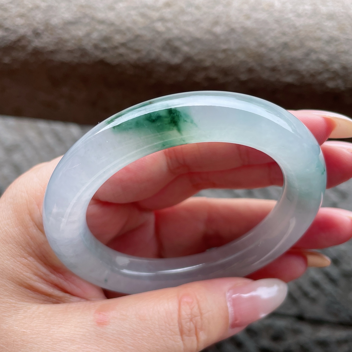 圆条52 53，52.6-11.1-10.5，0423M6，冰种飘花，晶莹剔透，水润，种老，有纹