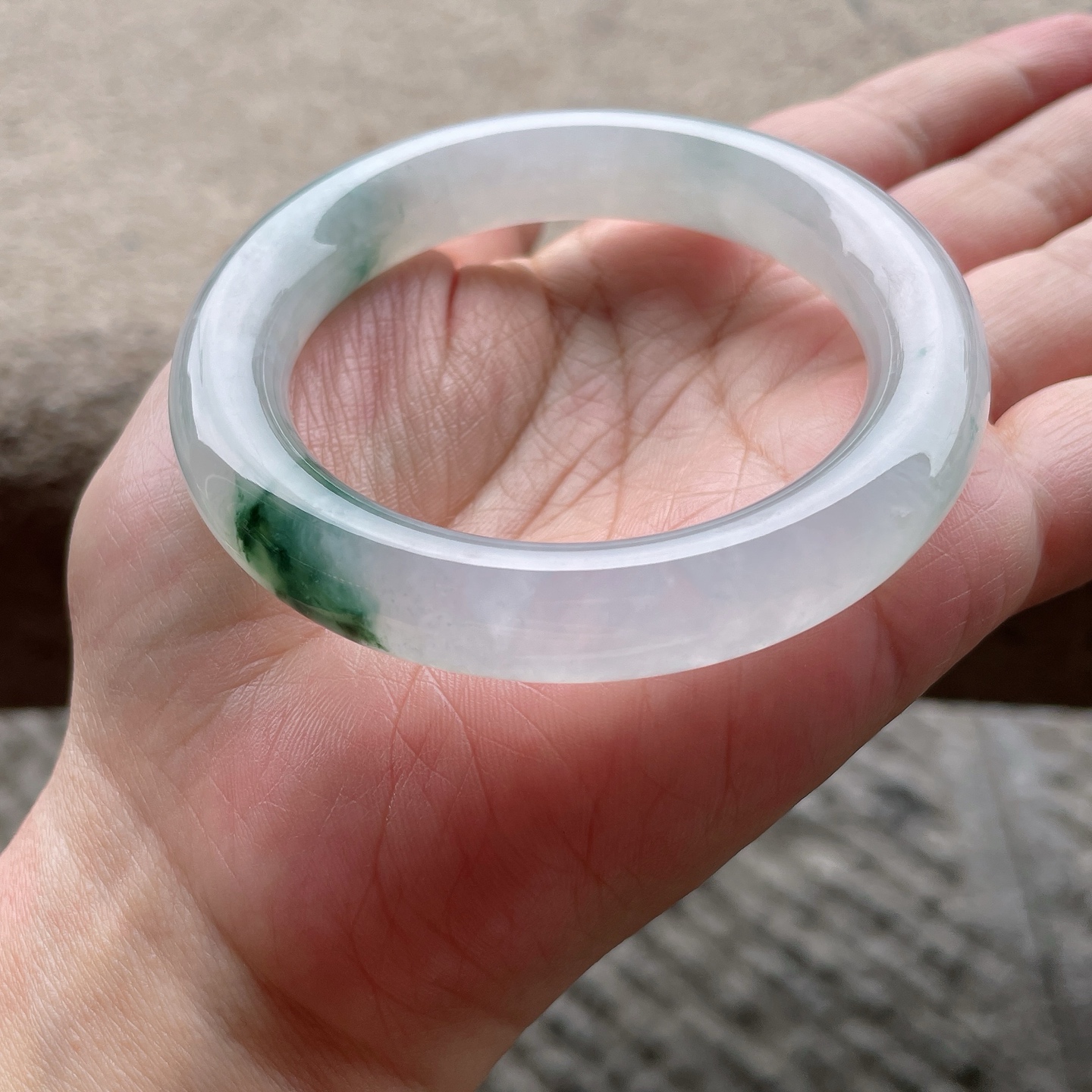 圆条52 53，52.6-11.1-10.5，0423M6，冰种飘花，晶莹剔透，水润，种老，有纹