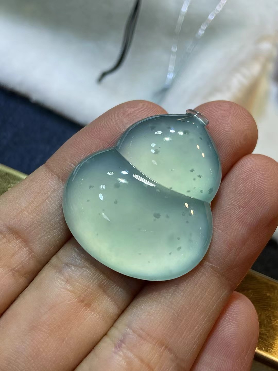 ️ 老坑雪花棉晴底大葫芦，完整冰透，胶感好，尺寸32.3×27.9×6.1