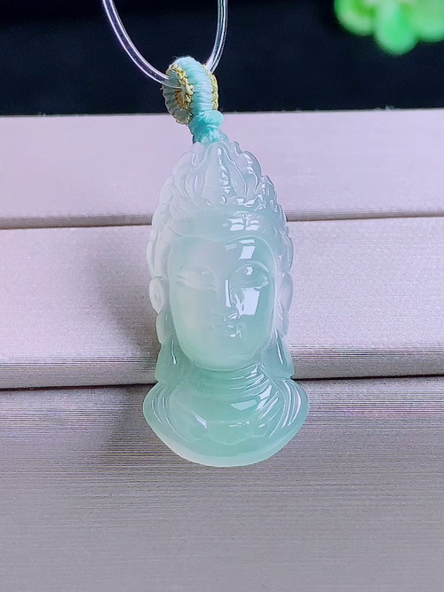 观音头，无裂，尺寸26/12.7/5.0，编号nw  22