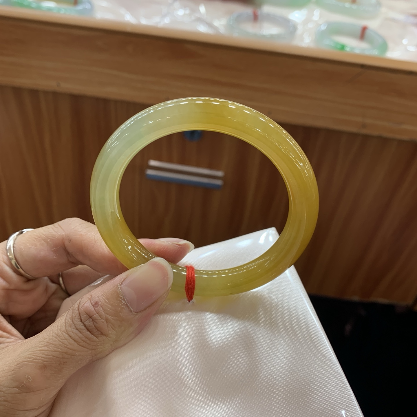 04224053.8-9.5-8.9冰黄翡圆条