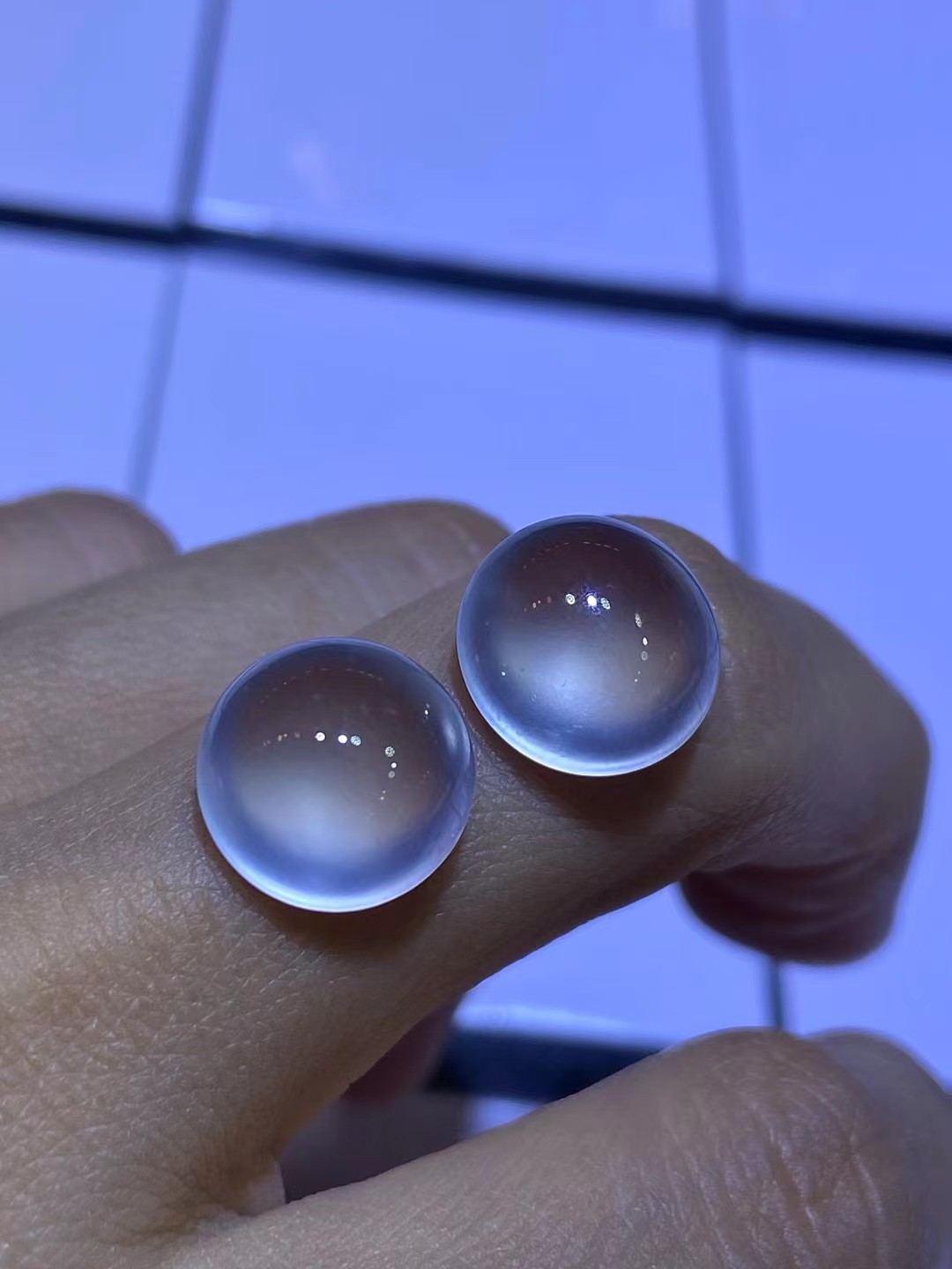 ️ 老坑玻璃种蛋面一对，完整饱满，种老起光，尺寸11.4×11.2×6.6，11.6×11.1×6.4