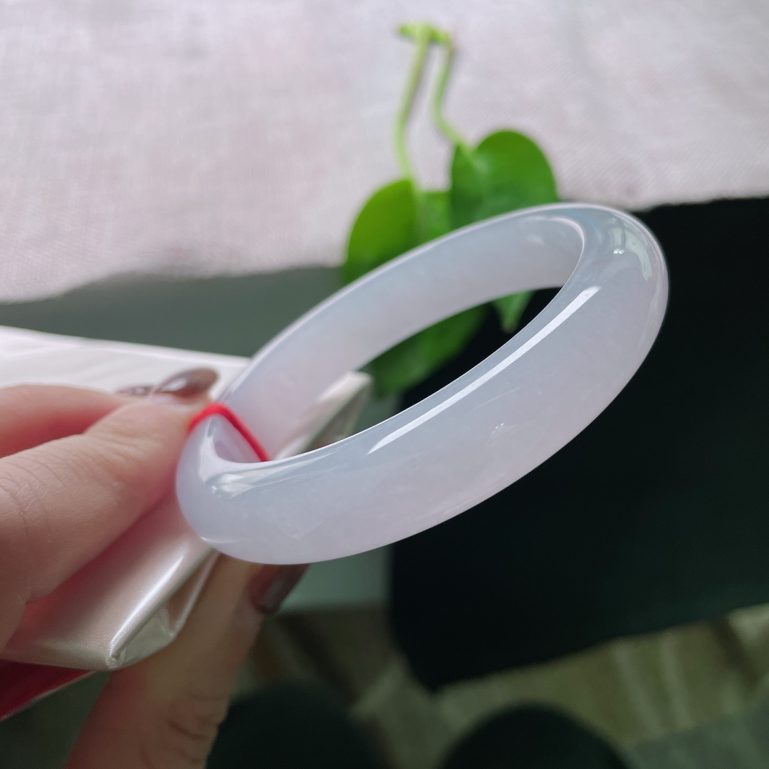 56.5/12.4/8.2，冰紫正圈，冰润通透让紫调更显鲜活，不张扬却难掩光泽，种老，无裂，ss48361a