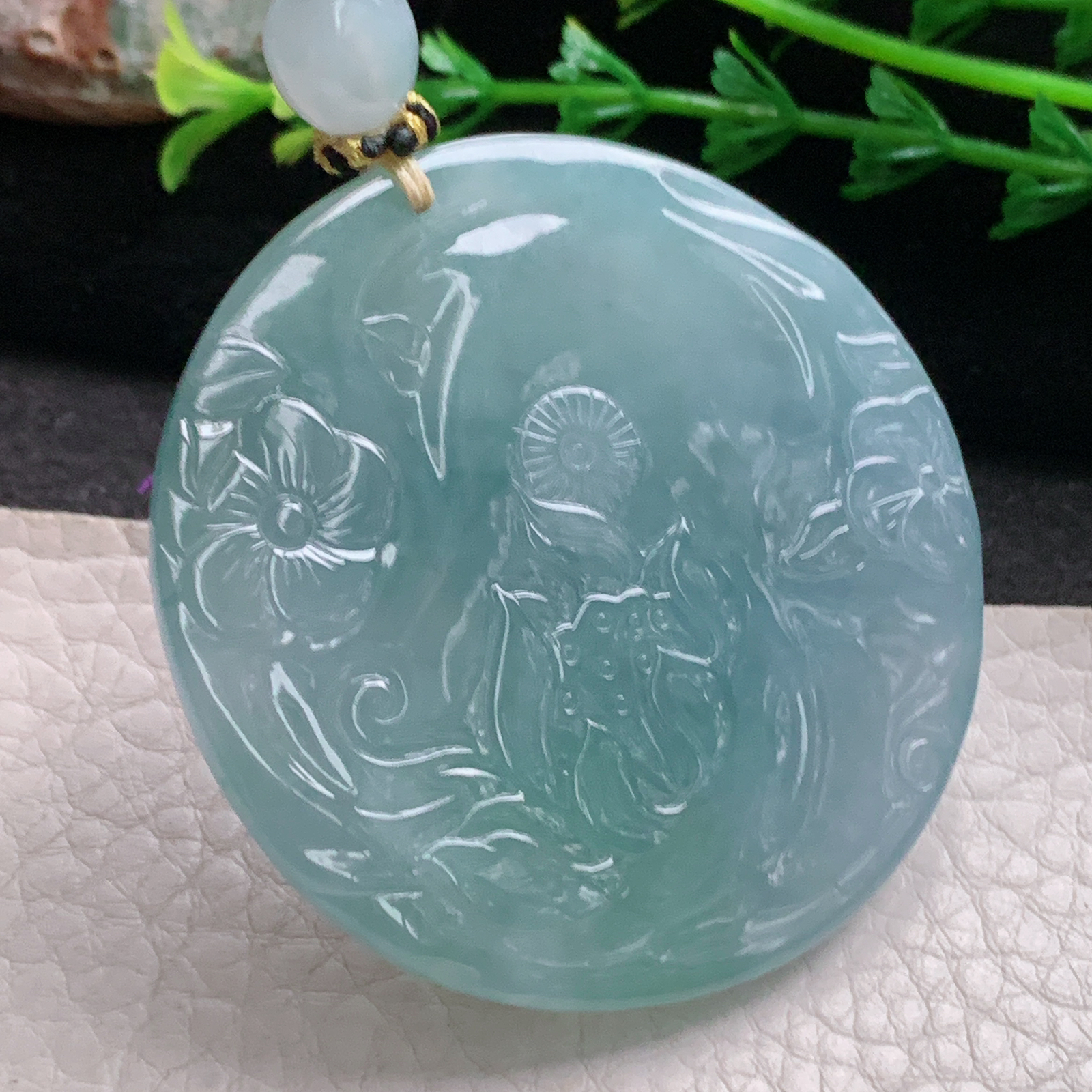 yl实拍52.5*9.5缅甸翡翠冰润阿弥陀佛玉坠 厚装如来守护神