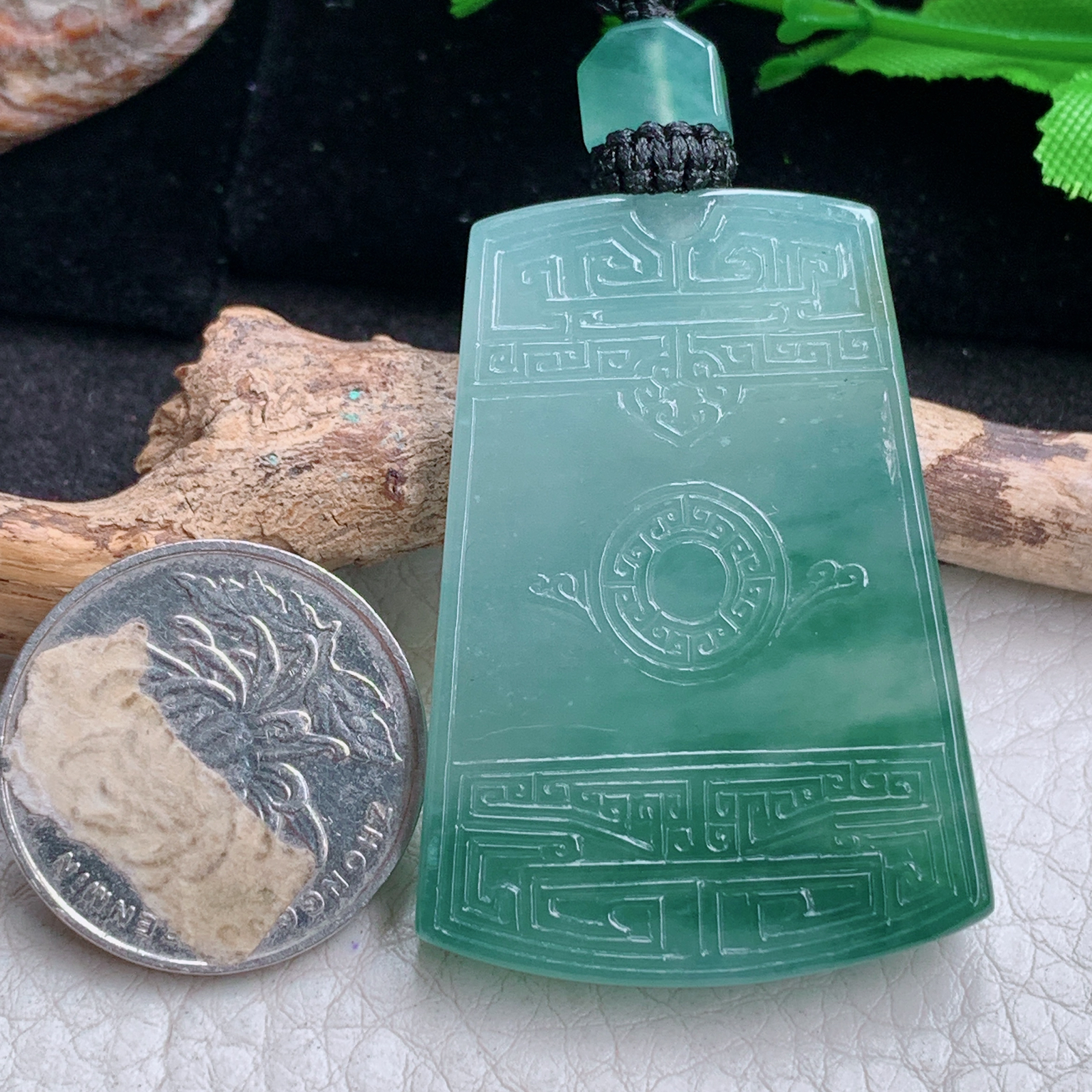 yl实拍45.6*32.8*5.5缅甸翡翠冰绿怀古雕冰飘花平安无事牌玉吊坠 玉挂件