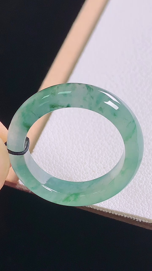 冰飘花指环，无裂，尺寸:圈口18/18.3-5.3-3.3mm