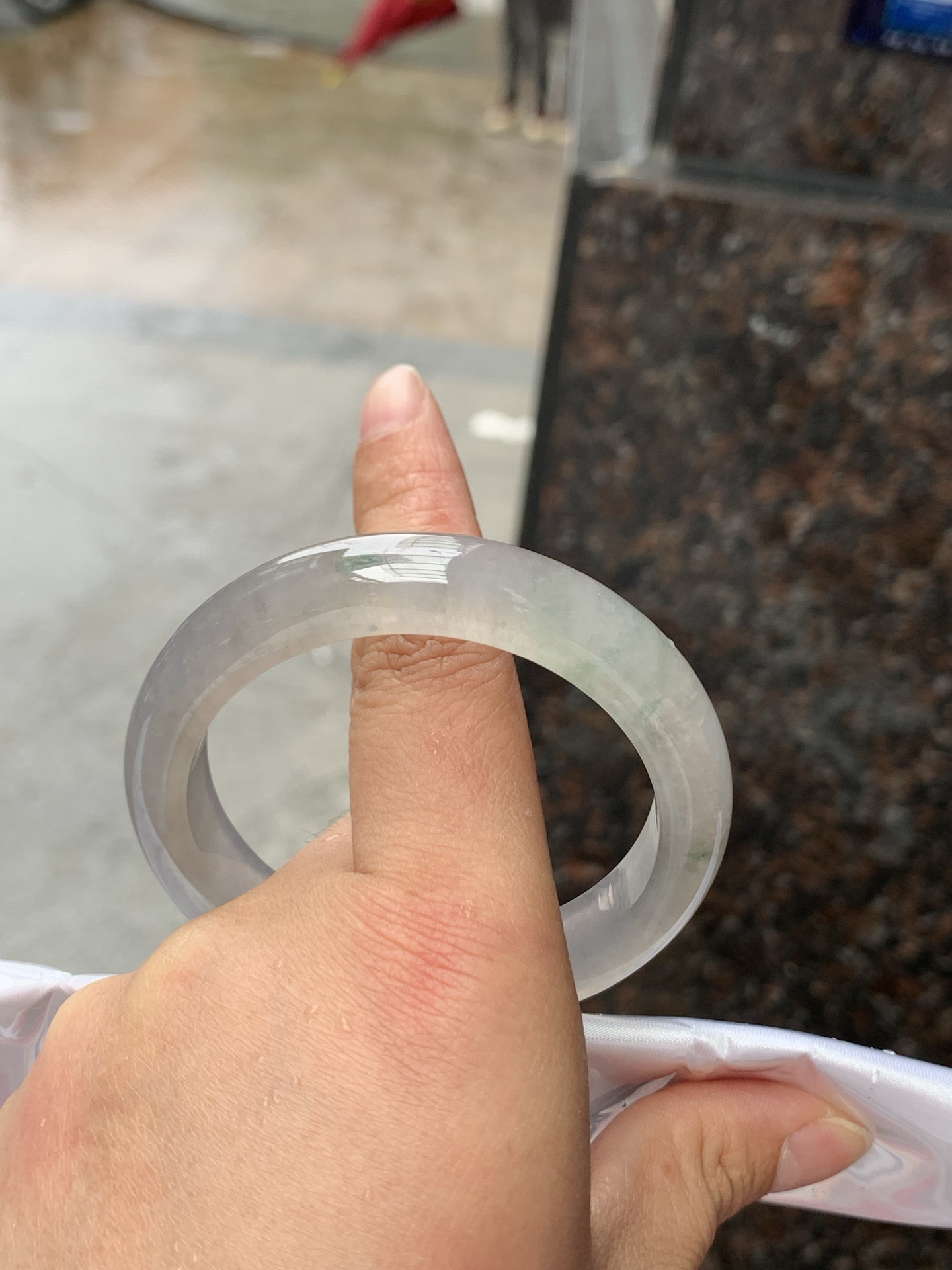 冰茶色正圈，53.1-12-8.5，0424-N530，底妆冰润，珠光宝气的冰咖啡，有种复古难得一见的清冷感，无裂