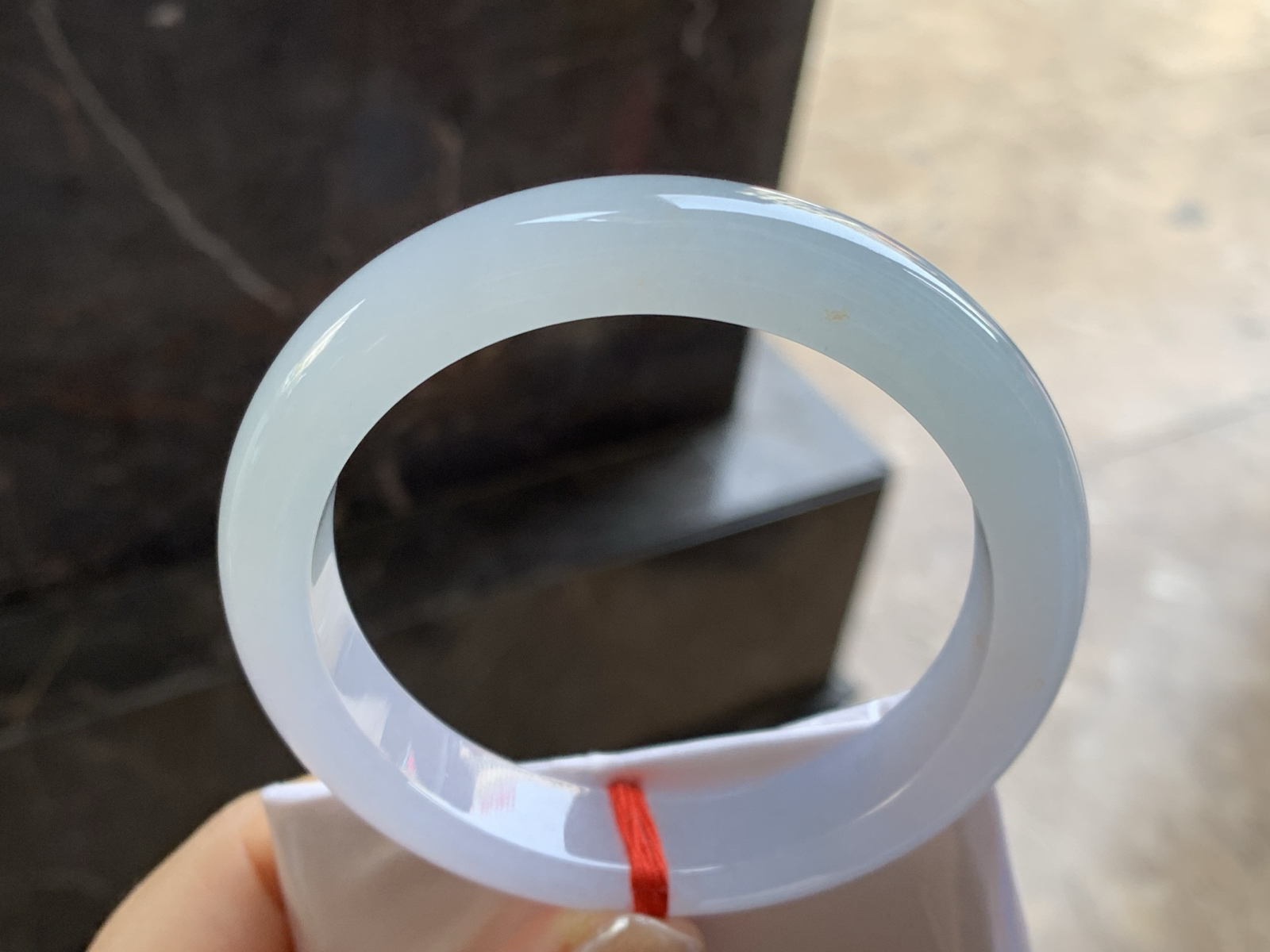 60-12.4-9

冰手镯^_^底子细腻干净 种水好