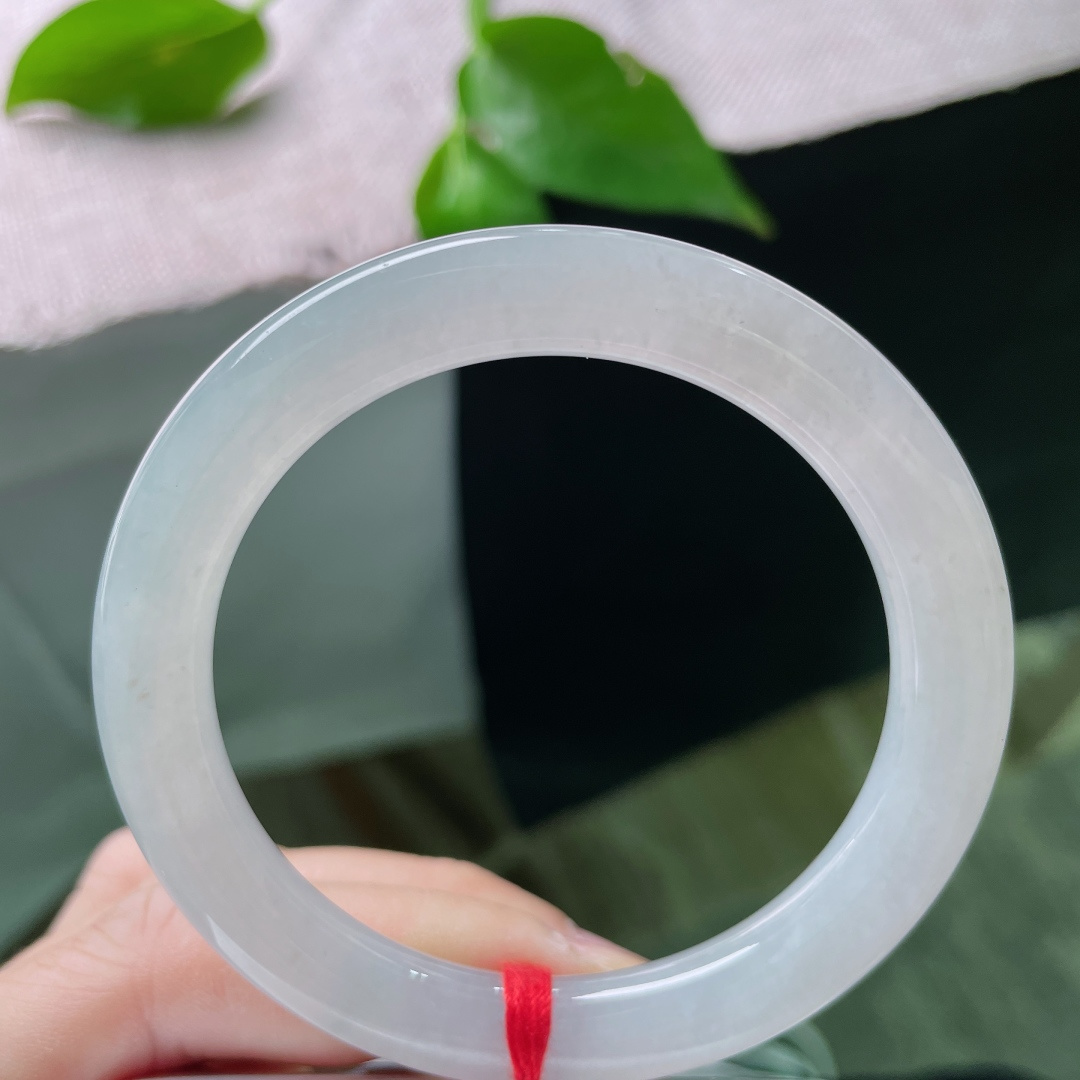 55/8.9，白月光圆条，冰润皎洁，素雅大方，不思量，自难忘。无裂，ss47881a