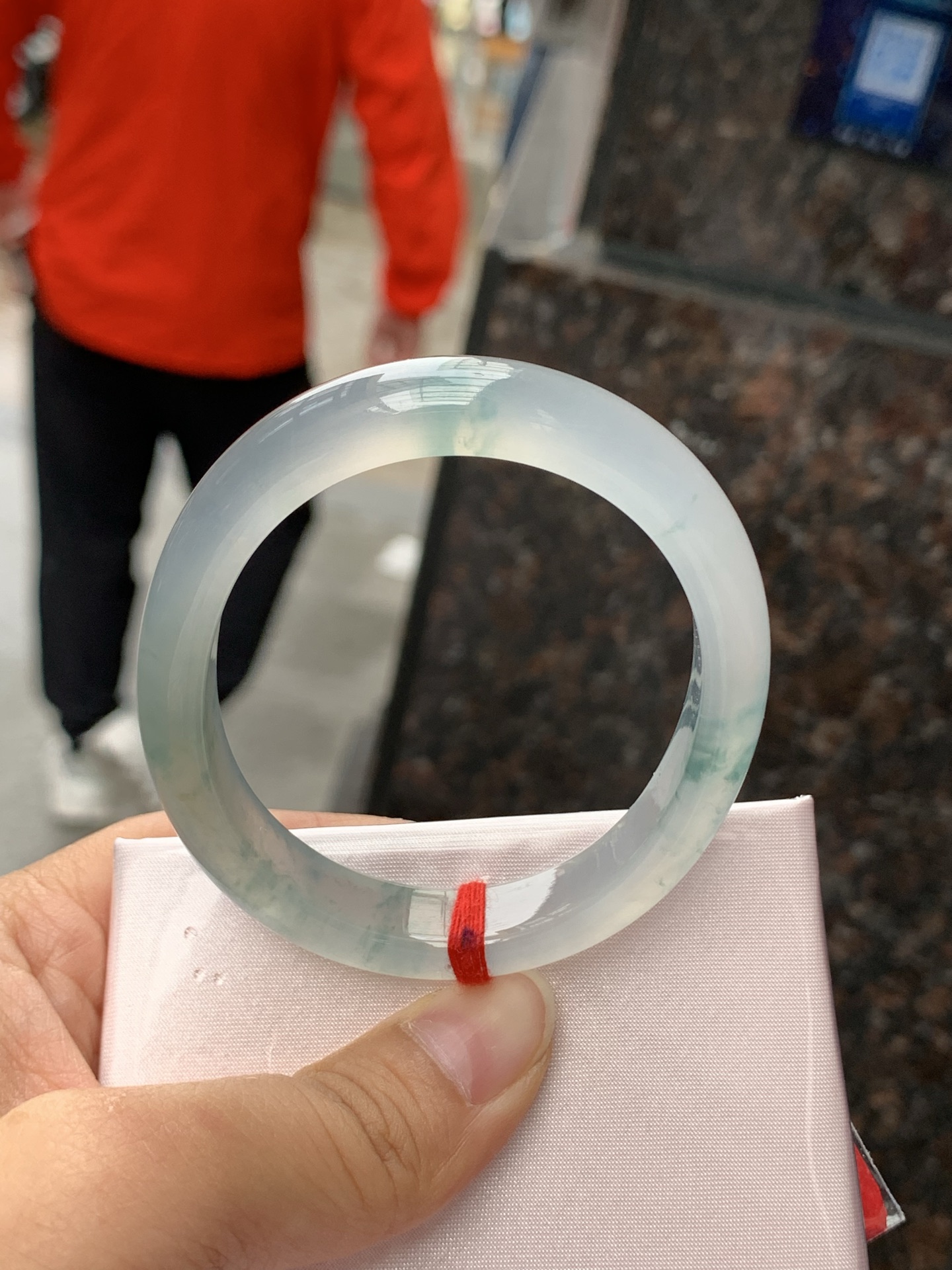 冰飘花贵妃，54.2-47.5-10.2-7，0424-N525，底妆冰透，胶润细腻，蓝花灵动飘逸，勾勒出一幅唯美诗意的山水意境画，古典优雅又秀气，无裂