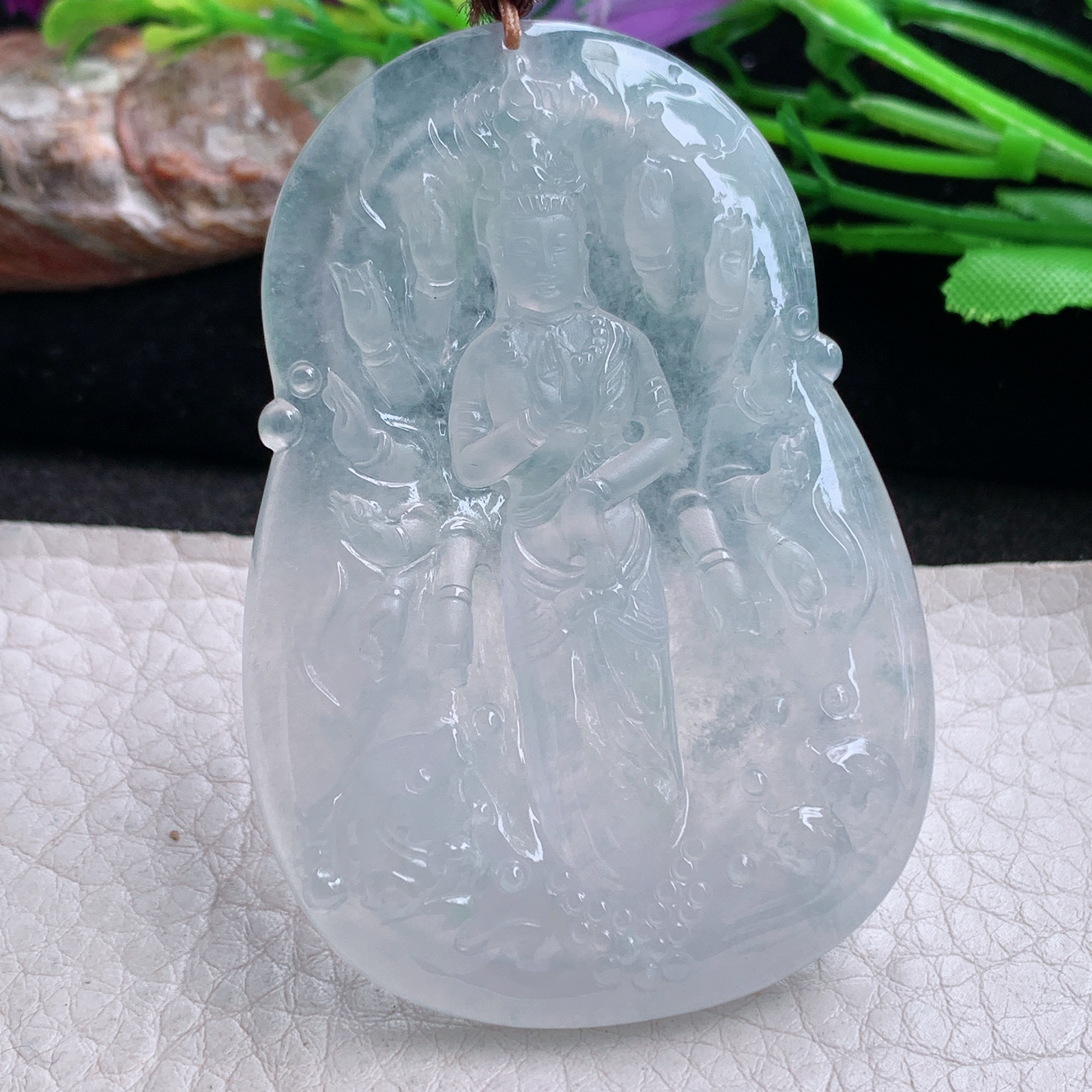 bg实拍62.3*543.5*6缅甸翡翠精雕冰种千手观音 生肖守护神玉吊坠 玉挂件